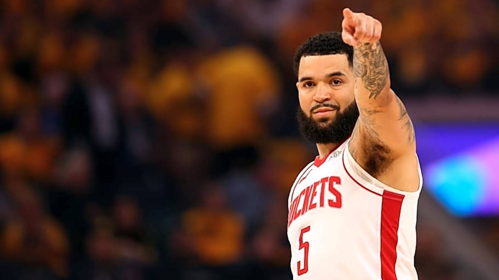 鹈鹕完胜尼克斯，范弗利特点燃赛场