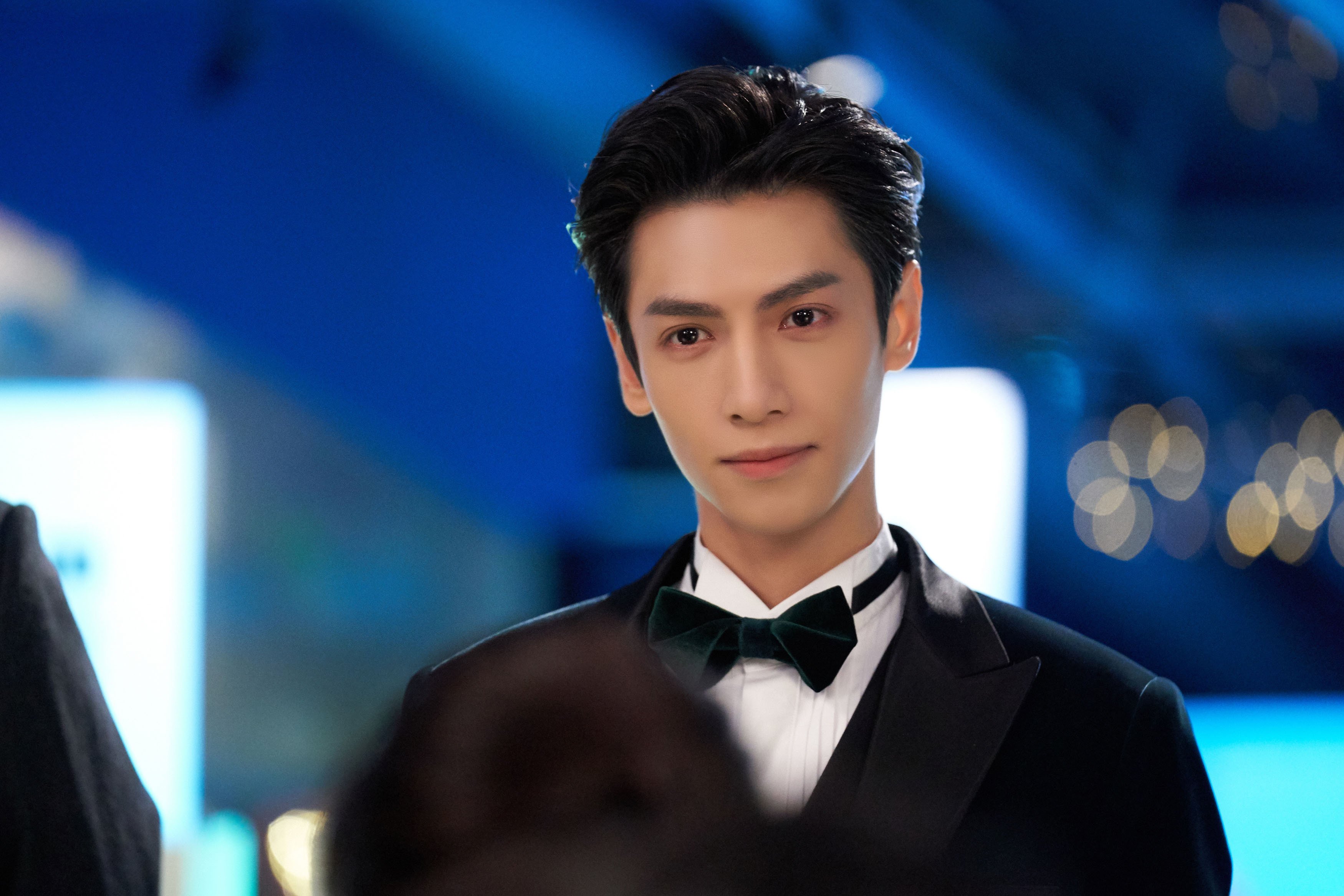 2026世界杯焦点战氛围下的篮球跨界盛宴，独行侠硬仗取胜猛龙，点燃全球体育激情