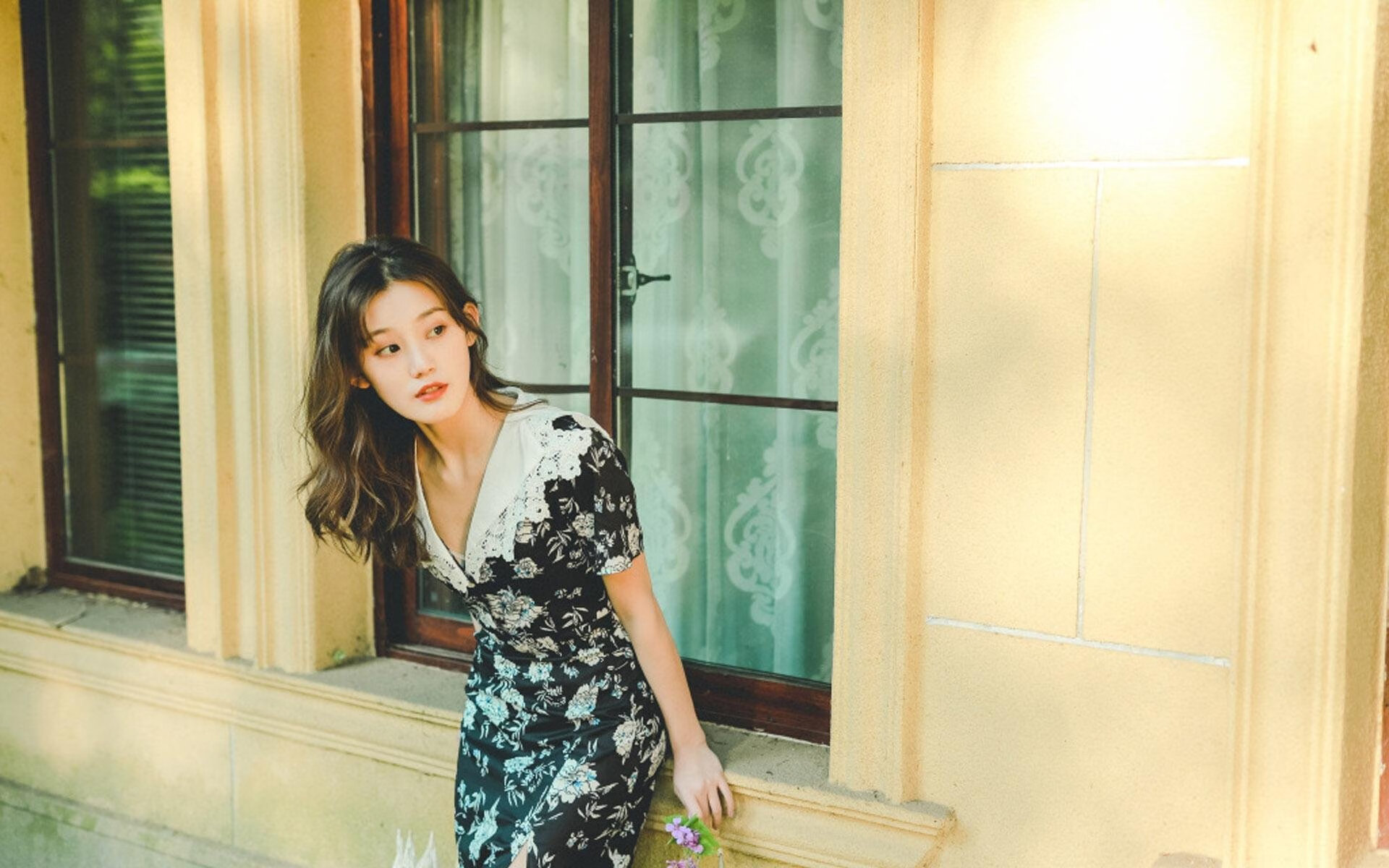 跨洋热身赛上的文化奇观，当马刺遇见东北虎，詹姆斯用一记扣篮连接两个世界