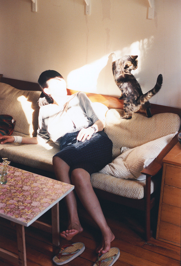 篮球世界的两场降维打击,湖人粉碎深圳队,库里数据全面爆炸