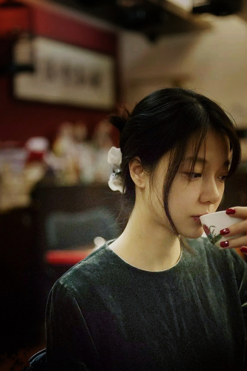 开云体育官网-绿茵场上的阶级分野，2026世界杯，乌拉圭的狂暴与吉鲁的致命美学